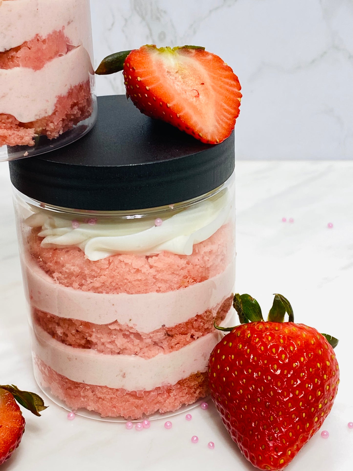 Cake Jar- Strawberry